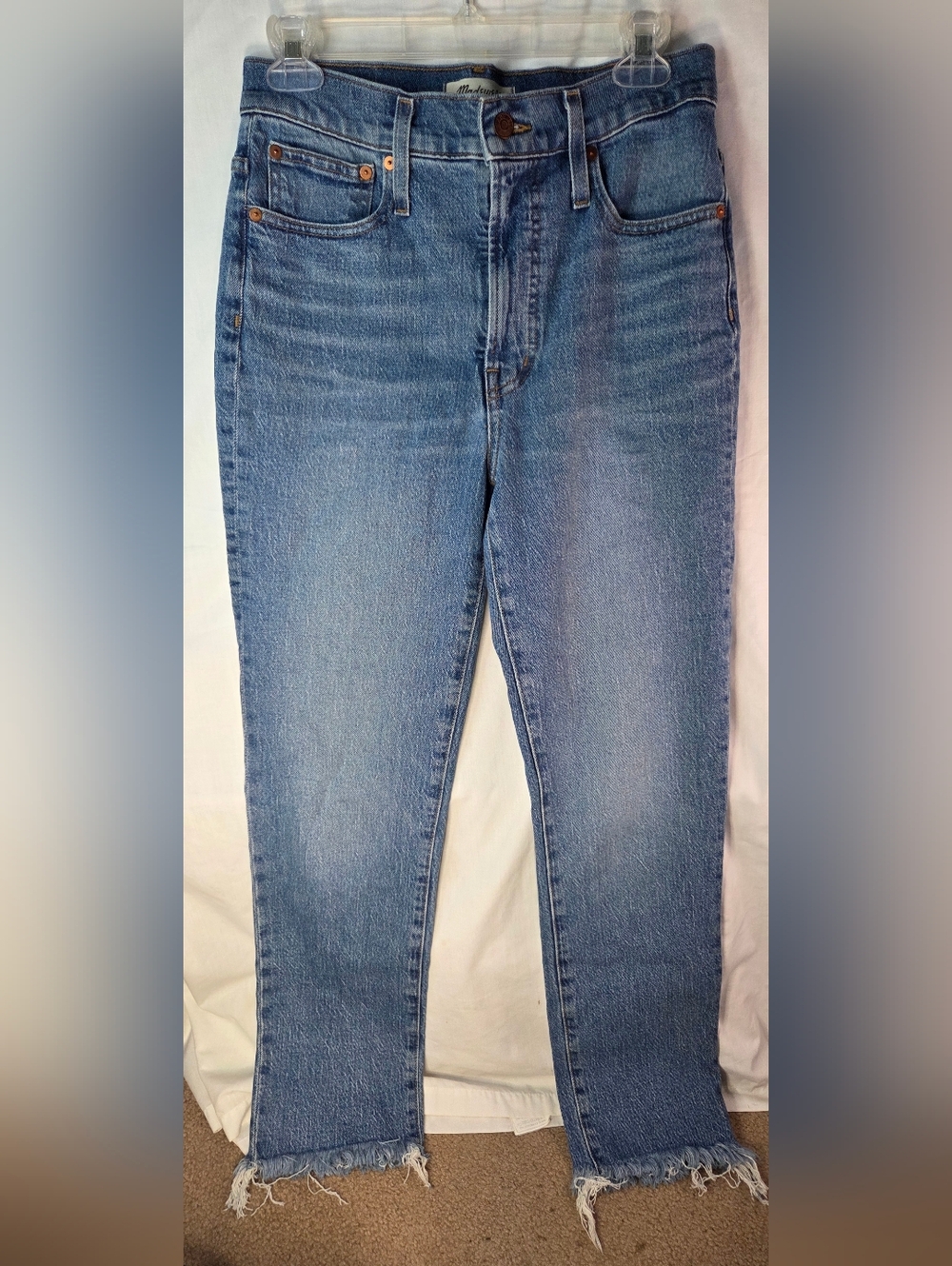MADEWELL MEDIUM WASH PERFECT VINTAGE STRAIGHT LEG JEANS W/ RAW HEM SZ 27 BOHO W